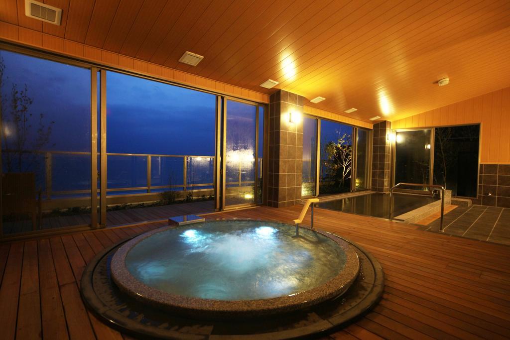 Amane Resort Seikai Beppu Zewnętrze zdjęcie A modern onsen