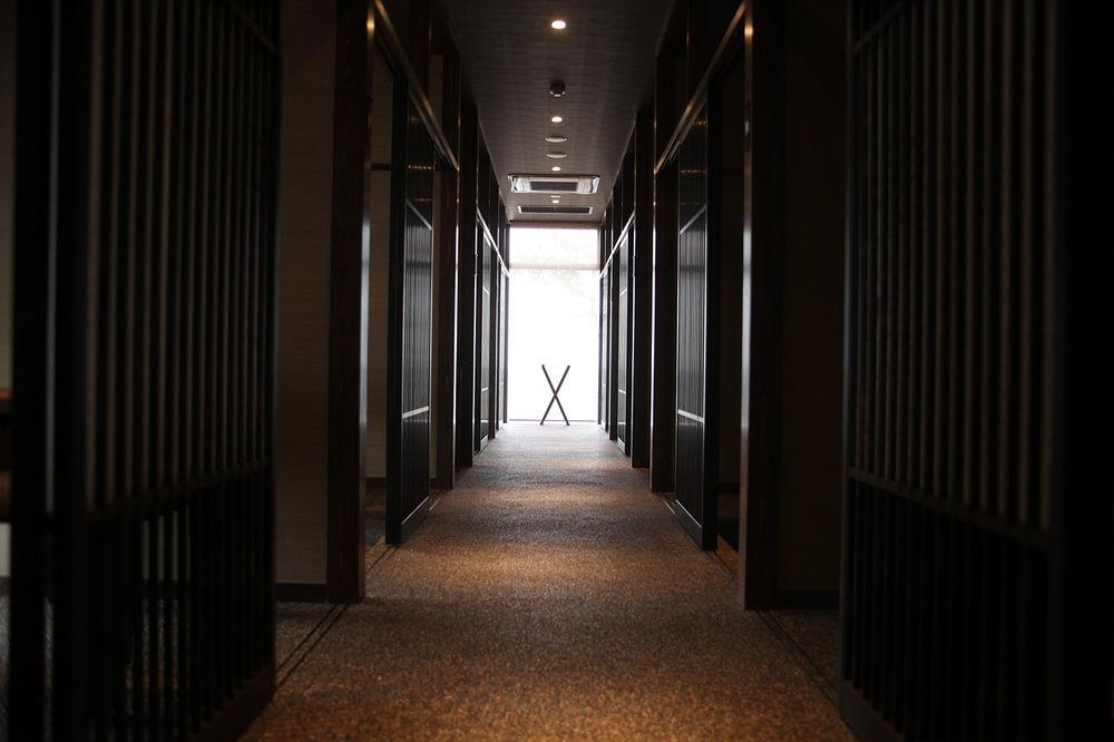 Amane Resort Seikai Beppu Zewnętrze zdjęcie A corridor in a hotel