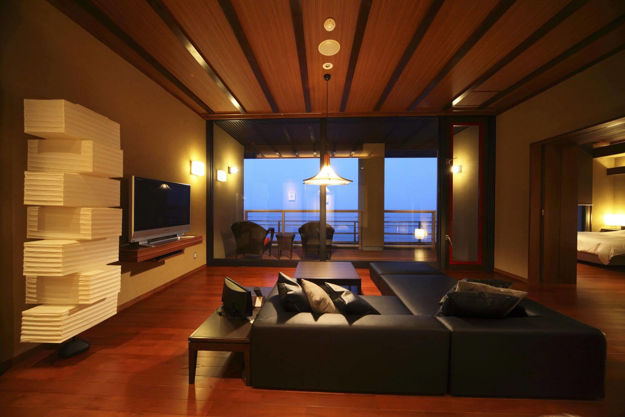 Amane Resort Seikai Beppu Zewnętrze zdjęcie A suite at the hotel