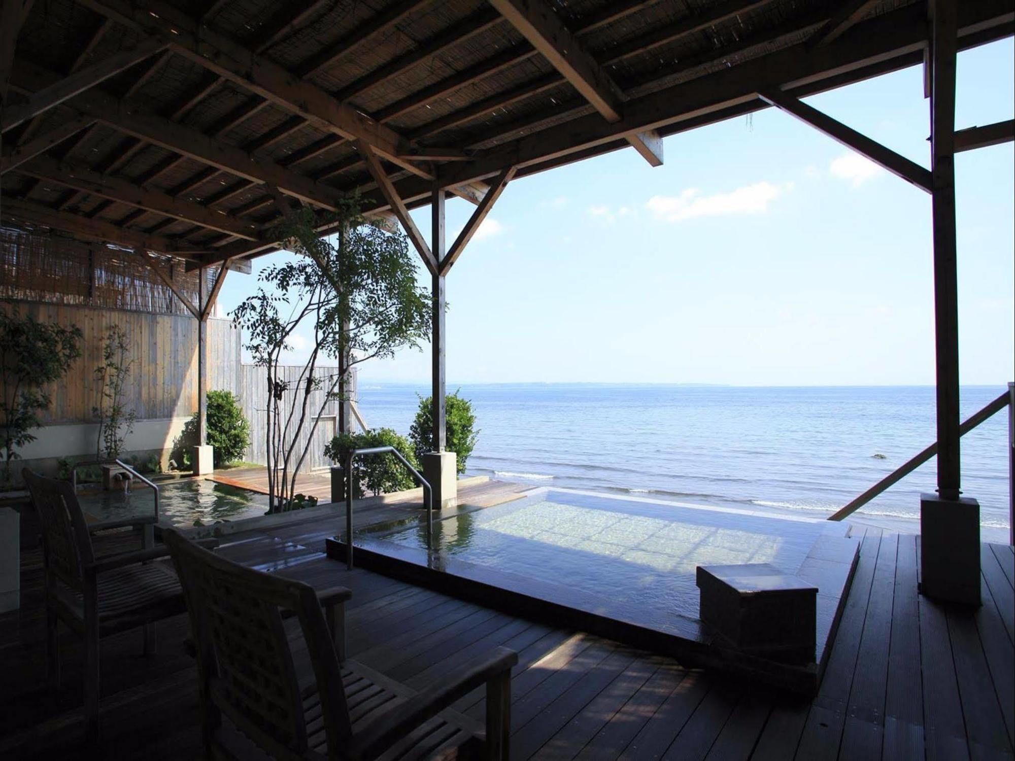 Amane Resort Seikai Beppu Zewnętrze zdjęcie View of the beach from the restaurant