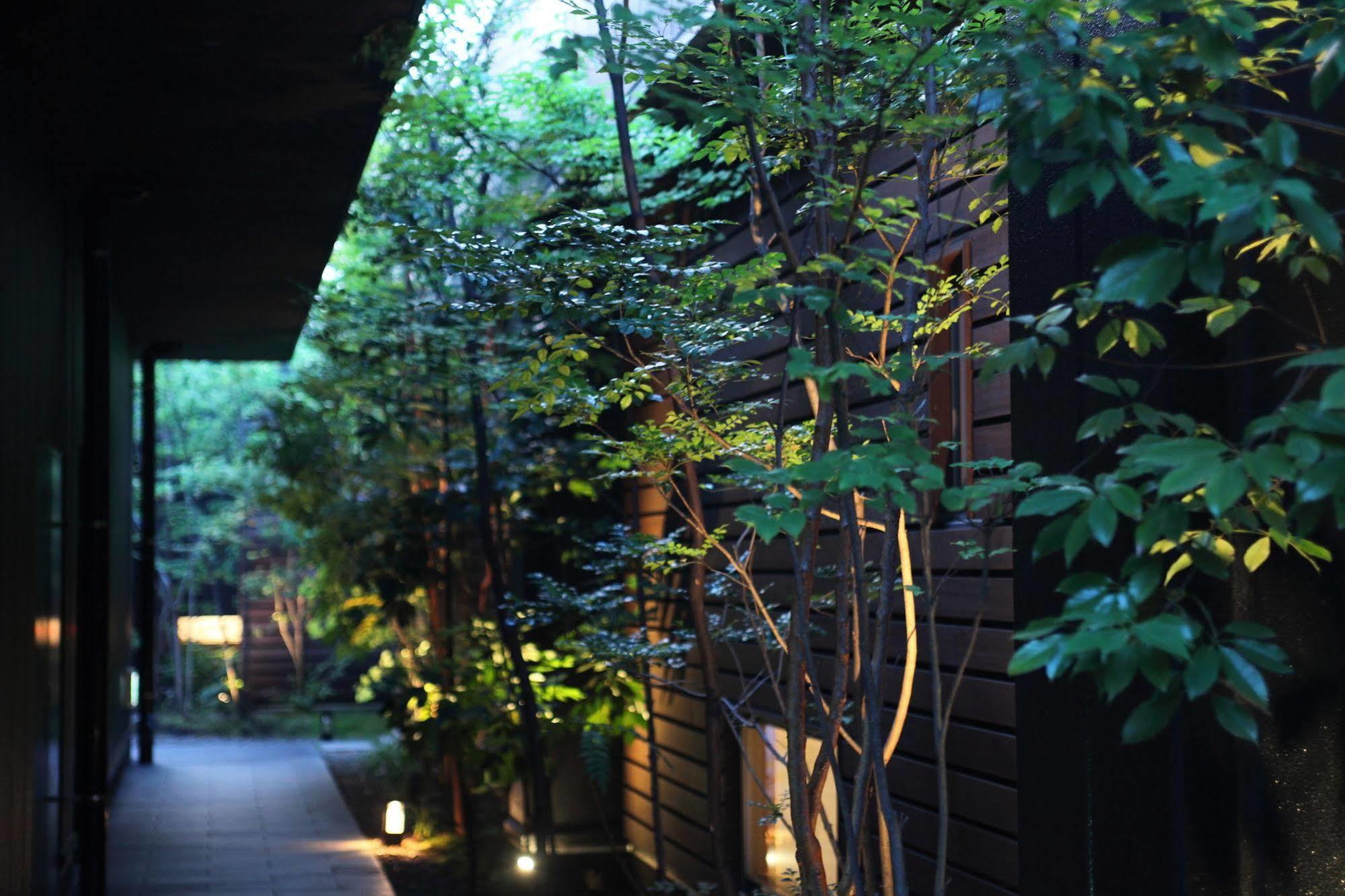 Amane Resort Seikai Beppu Zewnętrze zdjęcie A view of the narrow alleys of the old town