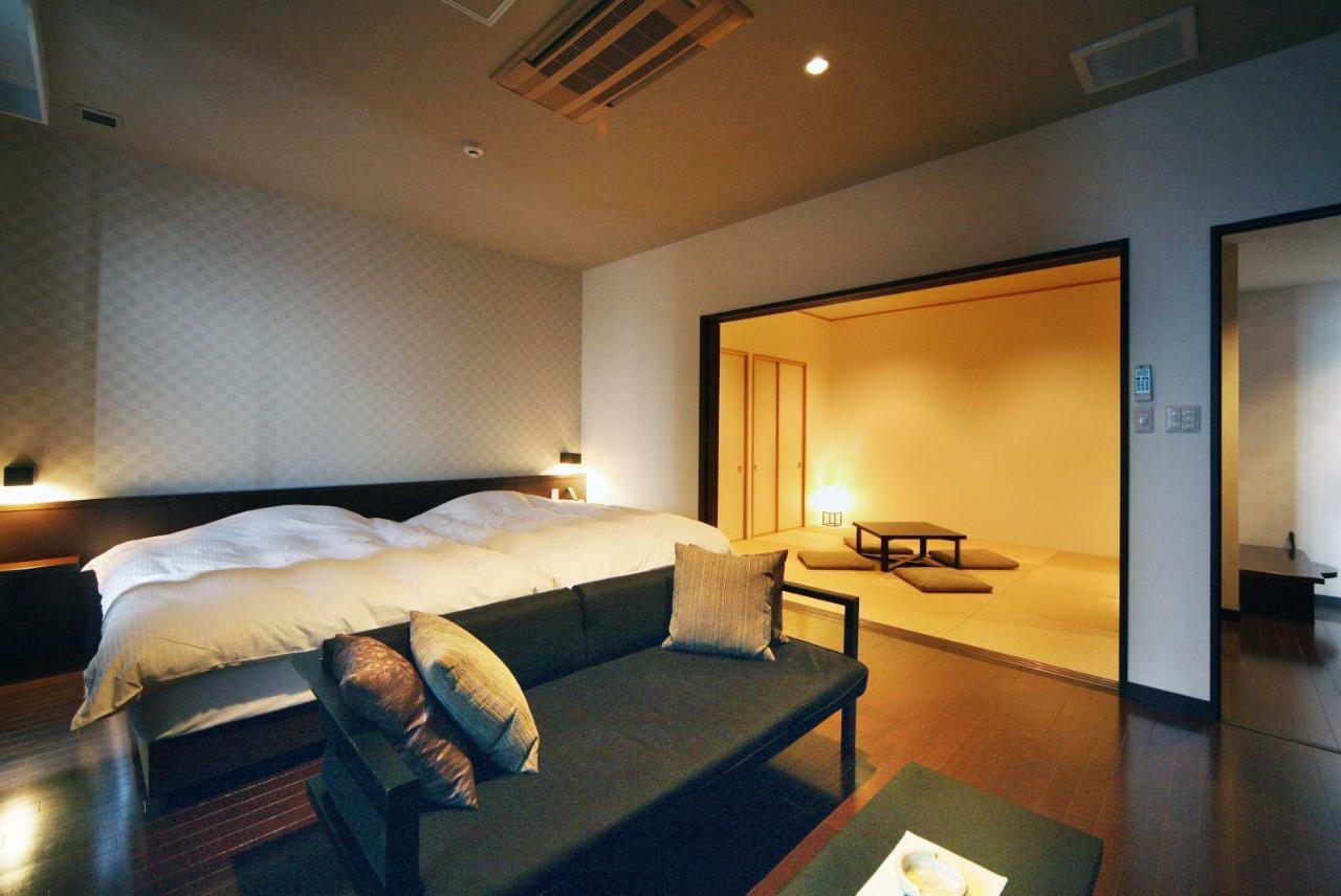 Amane Resort Seikai Beppu Zewnętrze zdjęcie A Japanese-style room with a futon